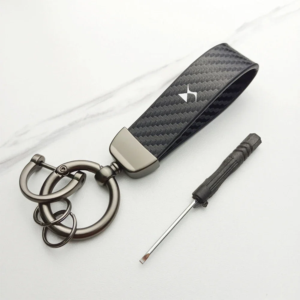 

Автомобильный брелок из углеродного волокна, автомобильные аксессуары для DS 3 Crossback DS7 DS4 DS3 маркировка "DS SPIRIT" Citroen X E-Tense DS5 DS6 5LS Wild Rubis