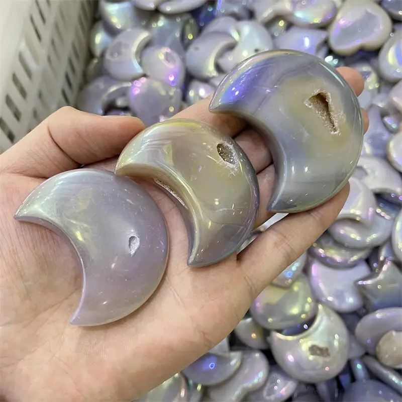 

2pcs Natural Aura Druzy Agate Moon Crystal Hand Carved Figurine Fashion Holiday Gift Healing Home Decoration