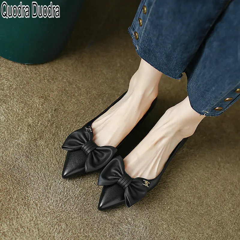 

Женские туфли-лодочки на толстом каблуке, с острым носком