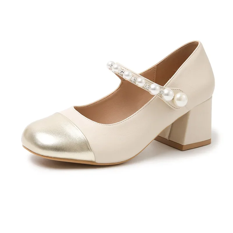 Серебряные женские балетки Мэри Джейн на низком толстом каблуке с цепочкой и