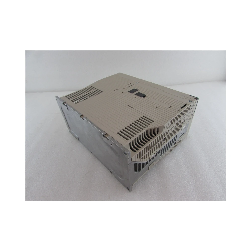 

orginal driver servo driver and servo motor SGD7S-330A20A