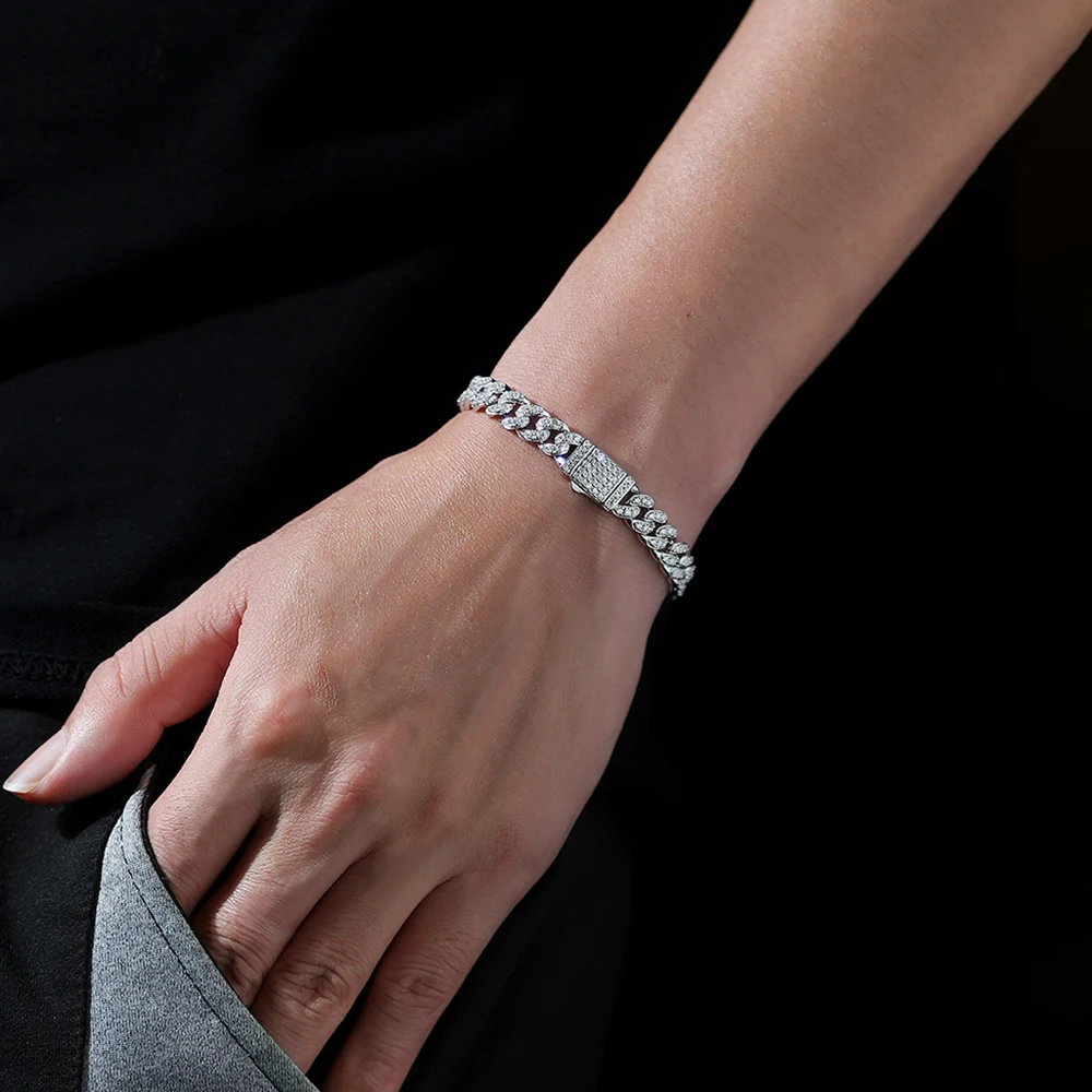 Рисунок 6 - Браслет кубинский с муассанитом 8 мм