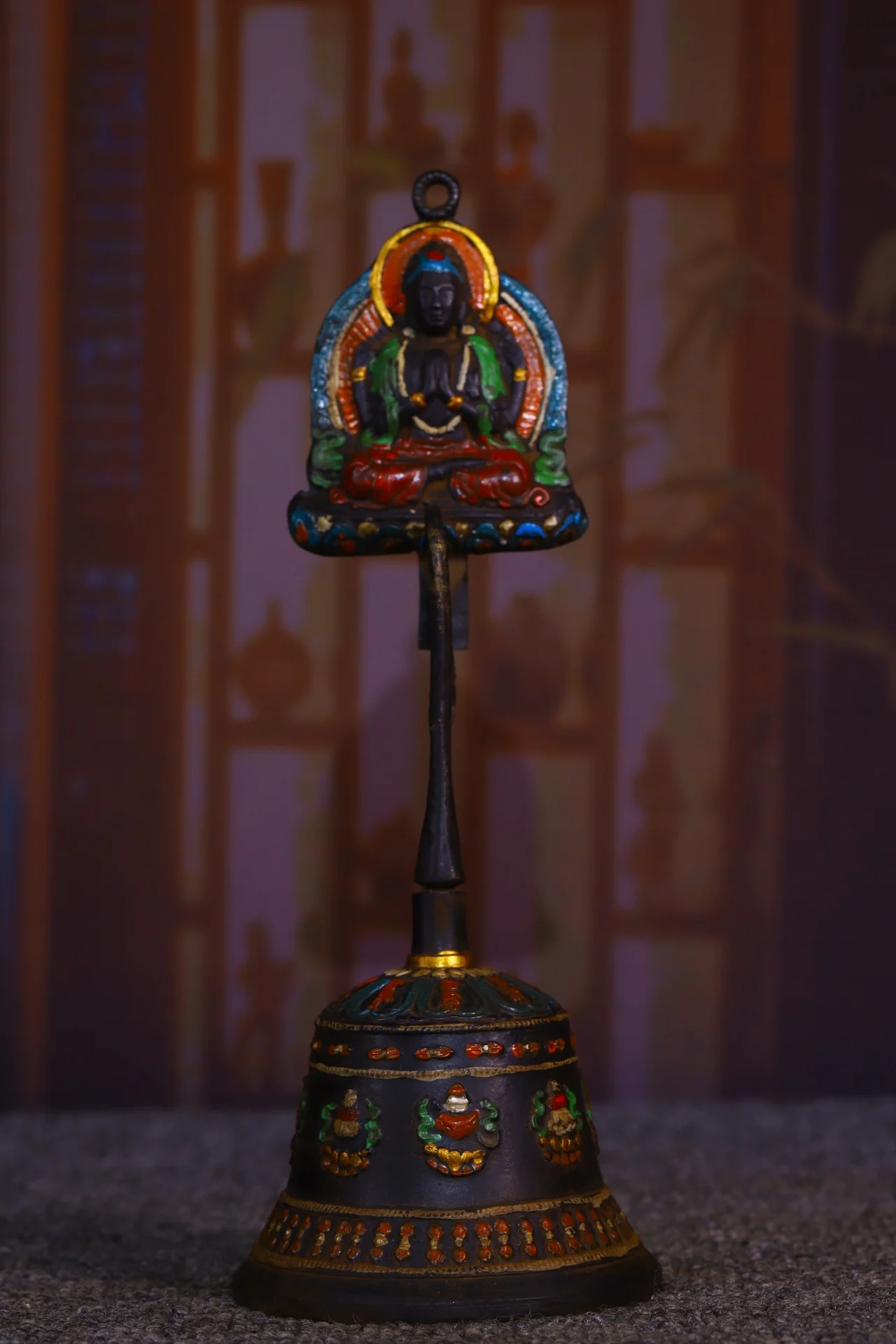 Купи 10" Tibetan Temple Collection Old Bronze draw color Avalokitesvara Buddha shake the bell ring the bell magic weapon Town house за 11,520 рублей в магазине AliExpress