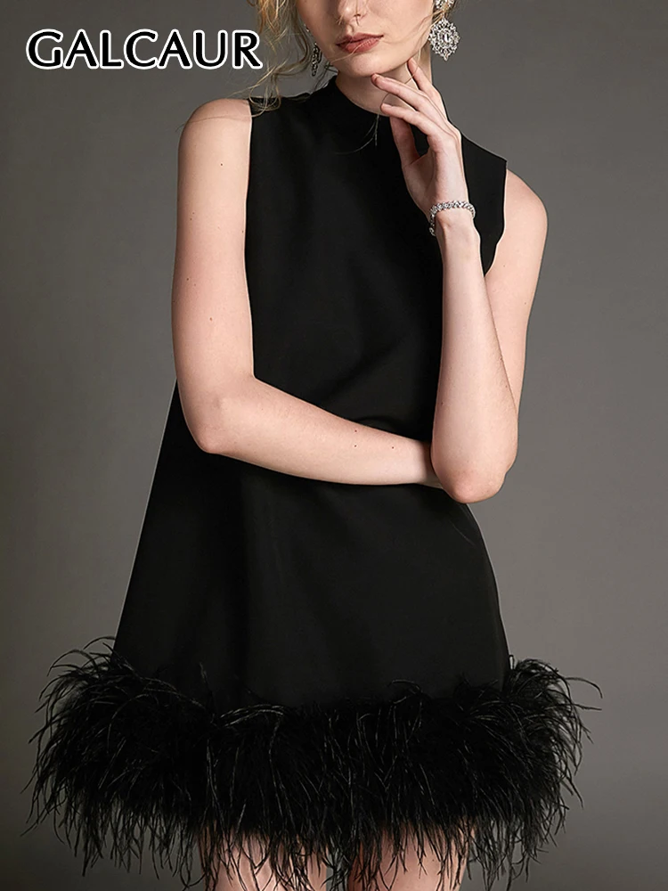 Женское платье с перьями GALCAUR однотонное элегантное мини-платье без рукавов
