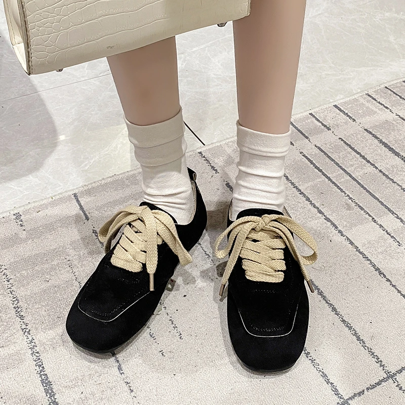 2024 женская обувь вулканизированная на шнуровке спереди модная повседневная с