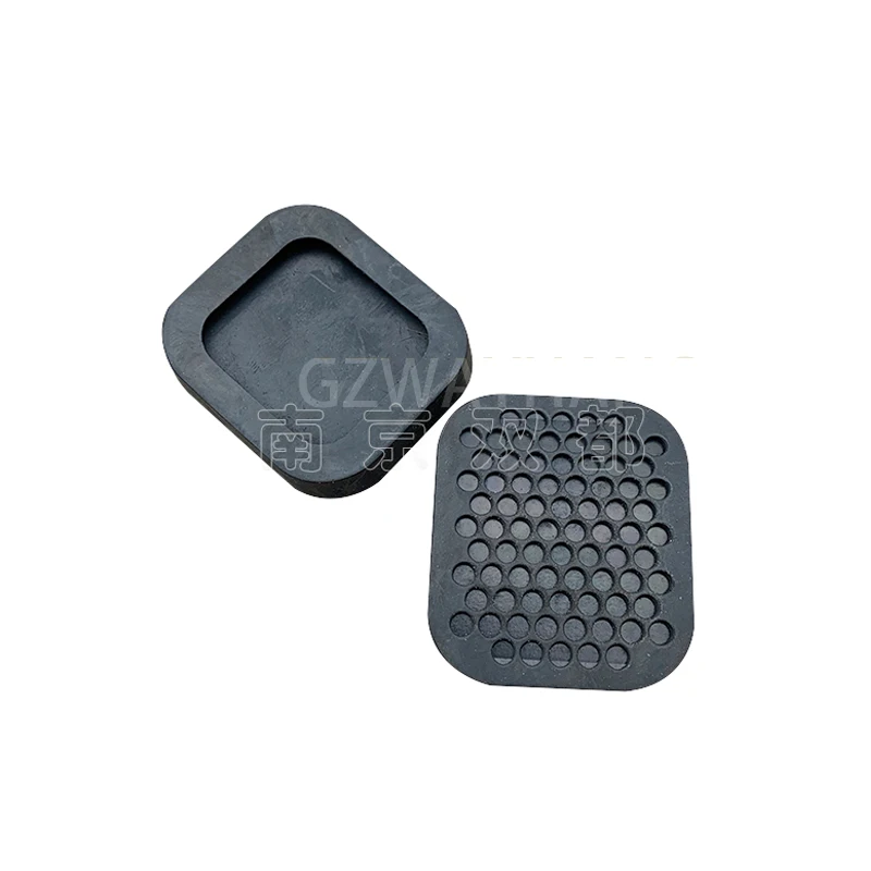 

Кожаные резиновые противоскользящие накладки на педаль тормоза и клатч для sаик MAXUS LDV V80