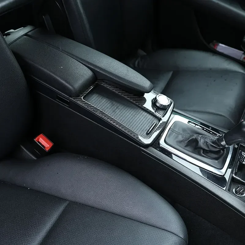 Фото Для Mercedes-Benz C-класса W204, E-класса W207, W212 (2007-2013) — накладка на подстаканник из мягкого карбона, аксессуар для автомобиля №5