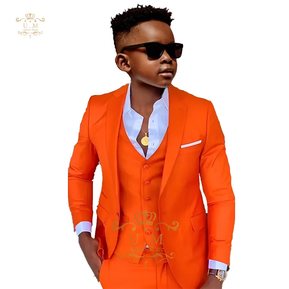 Оранжевый костюм для мальчика куртка из трех предметов жилет брюки облегающий