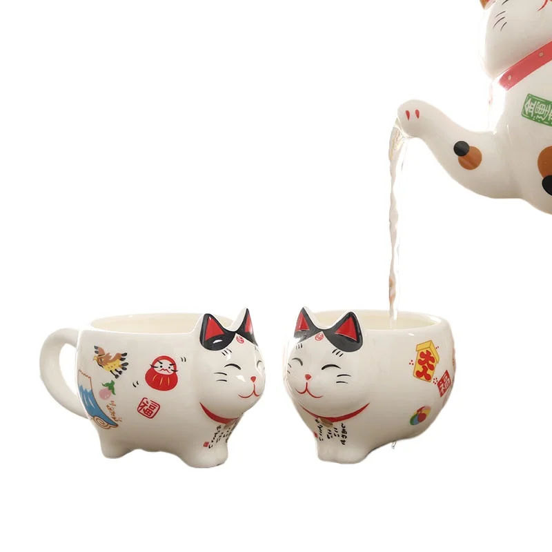 Фото Милый японский фарфоровый чайный сервиз Lucky Cat, креативный керамический чайный сервиз Maneki Neko с ситечком, милый чайник с котом Plutus, кружка №2