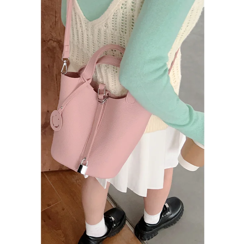 Женская сумка-мессенджер на плечо Новинка лета 2024 Высококачественная