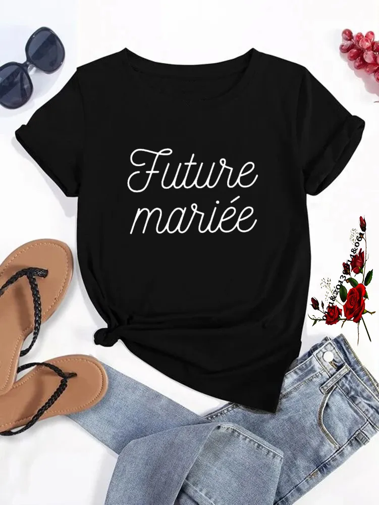 Женская футболка с надписью La Mariee