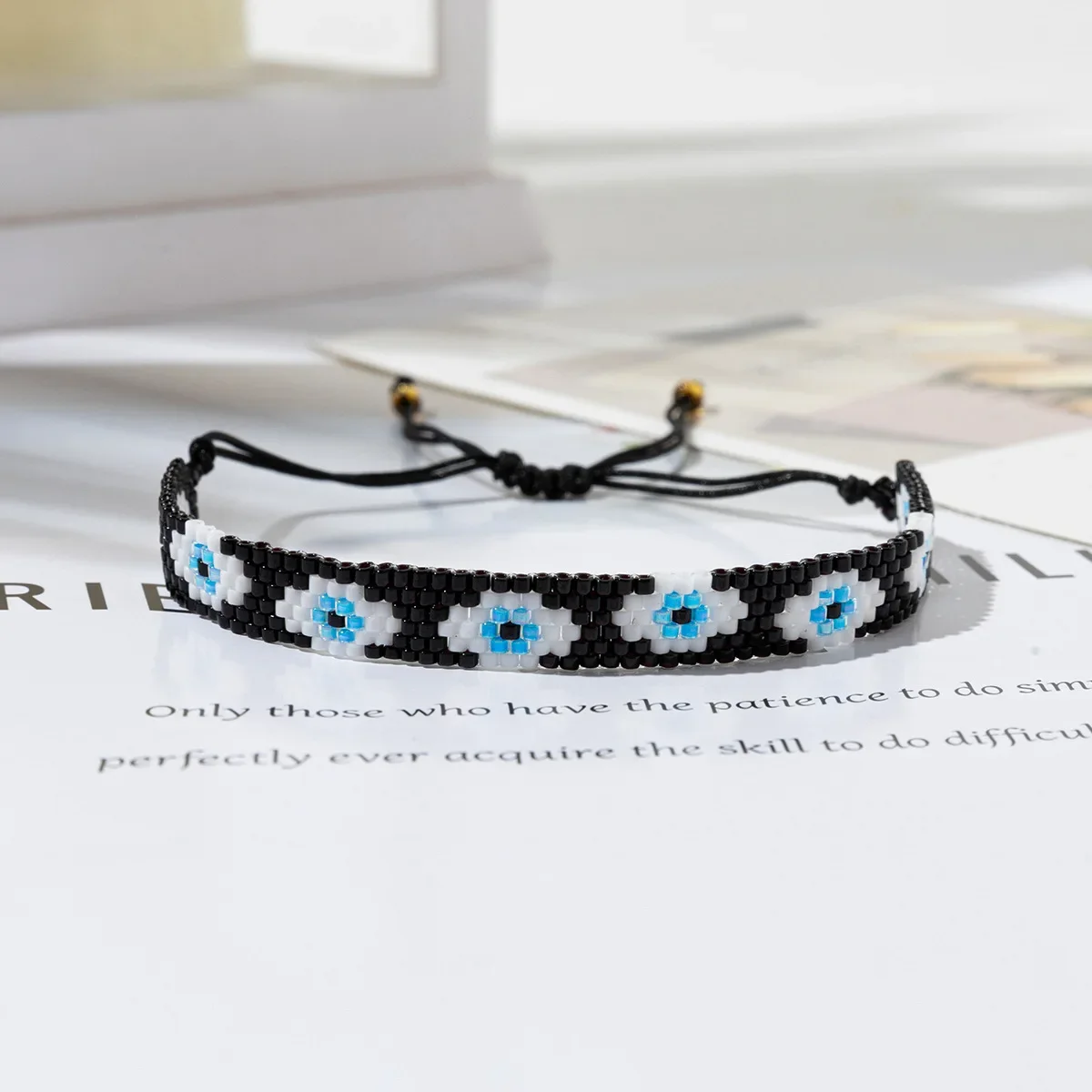 Браслет из бисера Оригинальность Дизайн глаз дьявола Ручное вязание Богемия