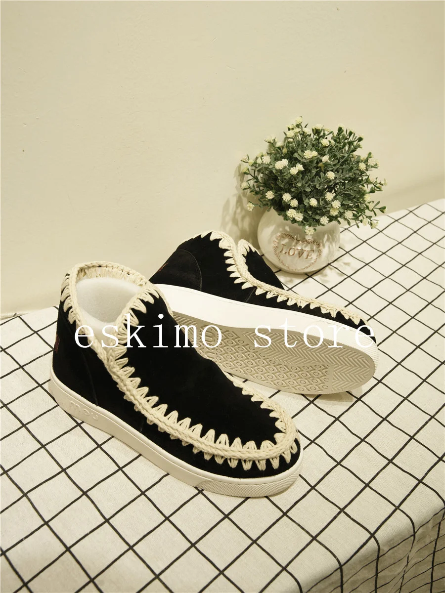 

2022 shoes women mou summer eskimo sneaker perforated suede classic weave original ladies ankle boots