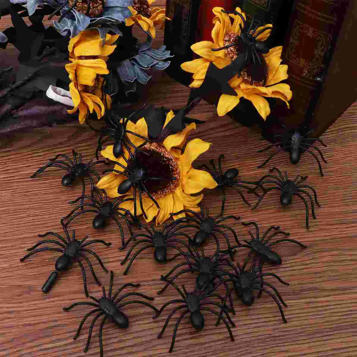 

100pcs Fake Spider Halloween Simulation Prank Joking Funny Horror Decor for Carnivals Costume Ball Party Props (Black)