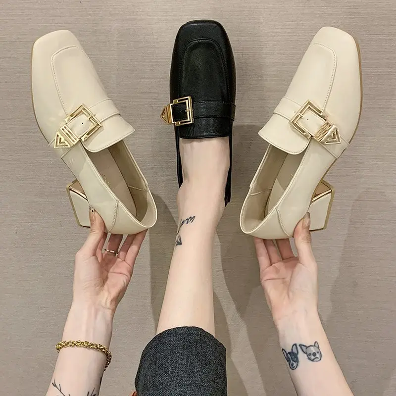 

Plus Size 35-40 Women Patent Leather Dress Shoes Square Toe Boat Shoes Woman Buckle Pumps Beige Heeled Office Shoes Female shoe