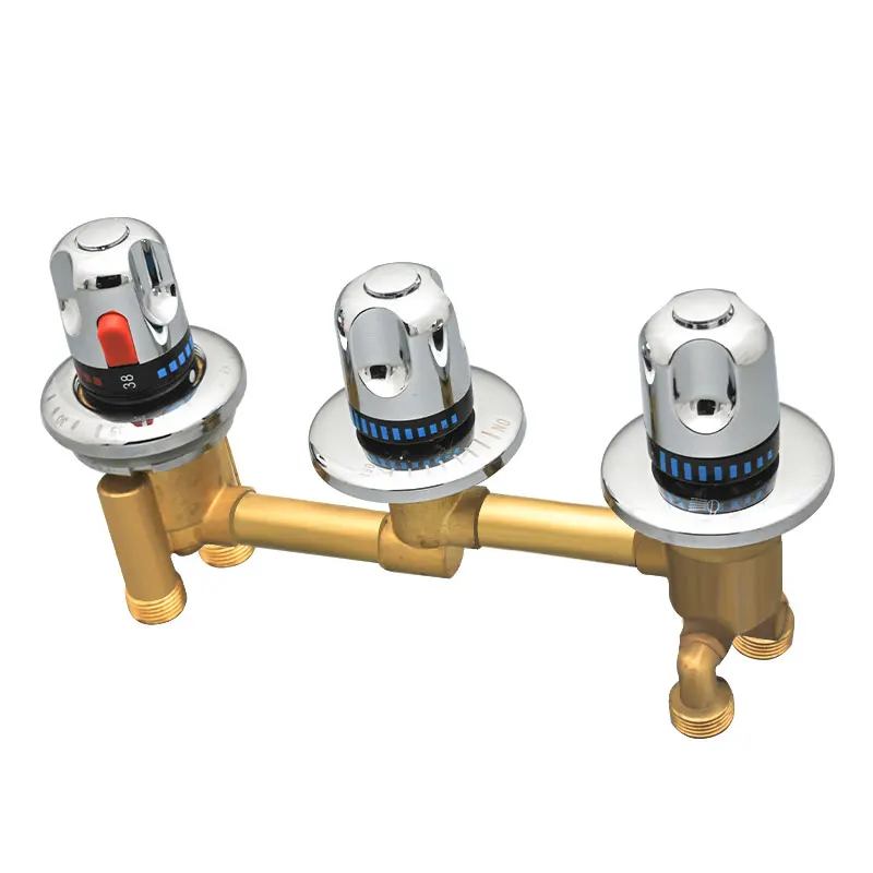 Разделенный смеситель для ванны трехсекционный водоотделитель аксессуары