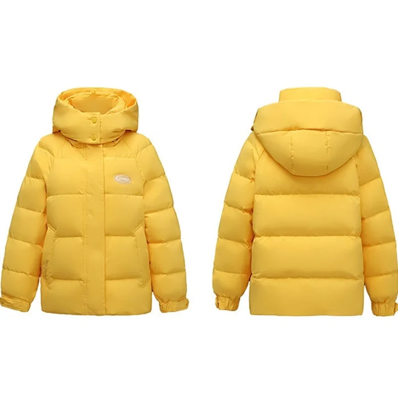 Женская зимняя куртка с капюшоном