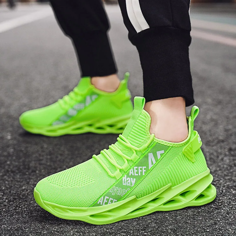 Green Running Shoes Men Ultralight Blade Sneakers Breathable Sports Shoes Male Sneakers Outdoor Athletic Shoes Men Gym Trainers