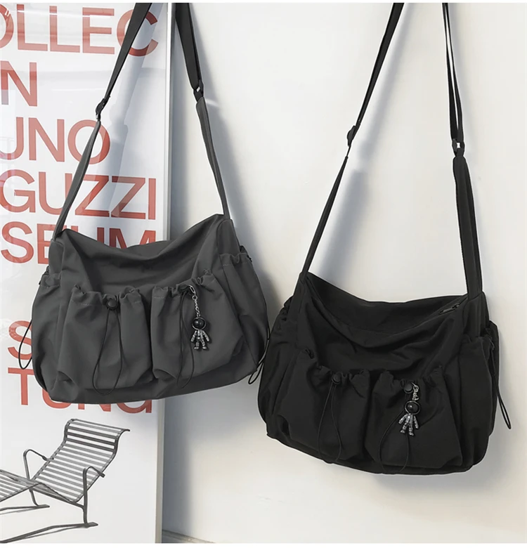 

2023 Large Capacity Nylon Waterproof Messenger Bag Trend Couple Ins Big Crossbody Bags Men And Women Versatile Casual Simple