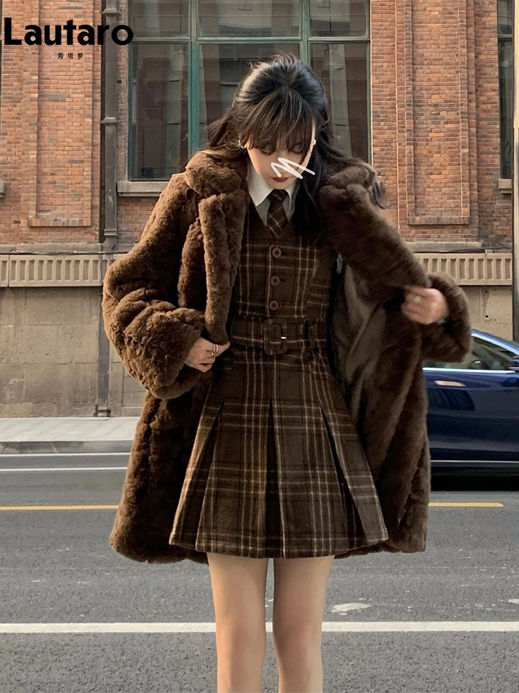 

Lautaro Autumn Winter Oversized Brown Thickened Warm Soft Hairy Faux Fur Coat Women with Raglan Sleeve Lapel Fluffy Jacket 2022