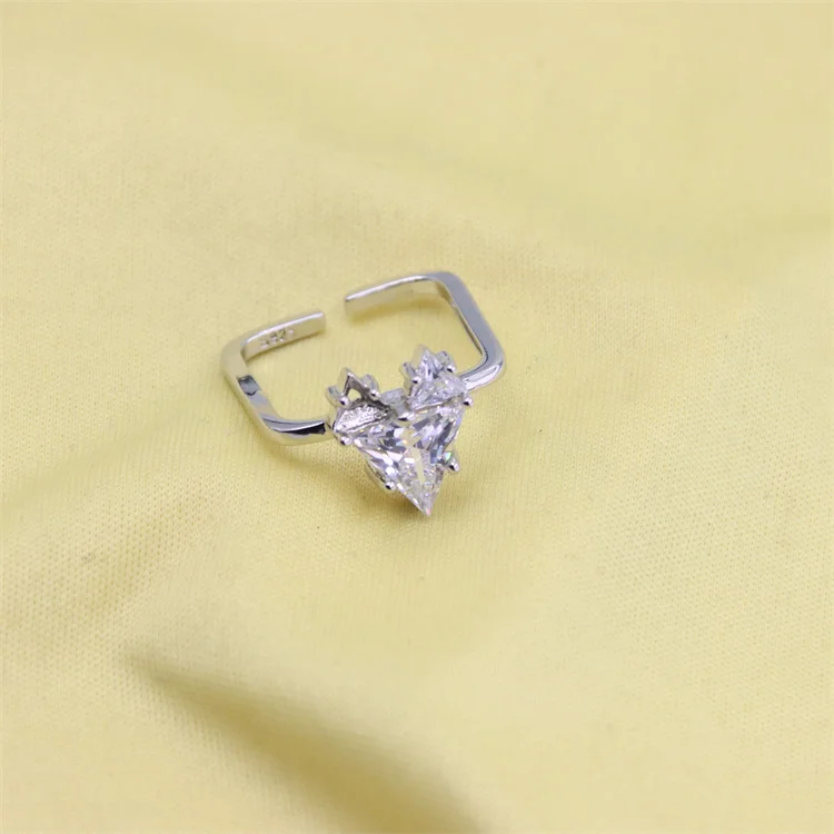 

ZFSILVER Elegant Fashion S925 Silver High Quality White Zircon Heart Square Rings Punk Creative VintageFinger For Women Jewelry