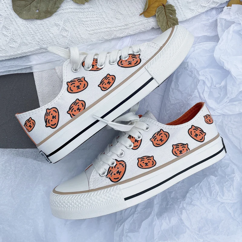 

Spring Canvas Shoes Women Vulcanized Solid Shoes Sneakers Ladies Lace Up Casual Shoes Breathable Walking Shoes Tennis Female New
