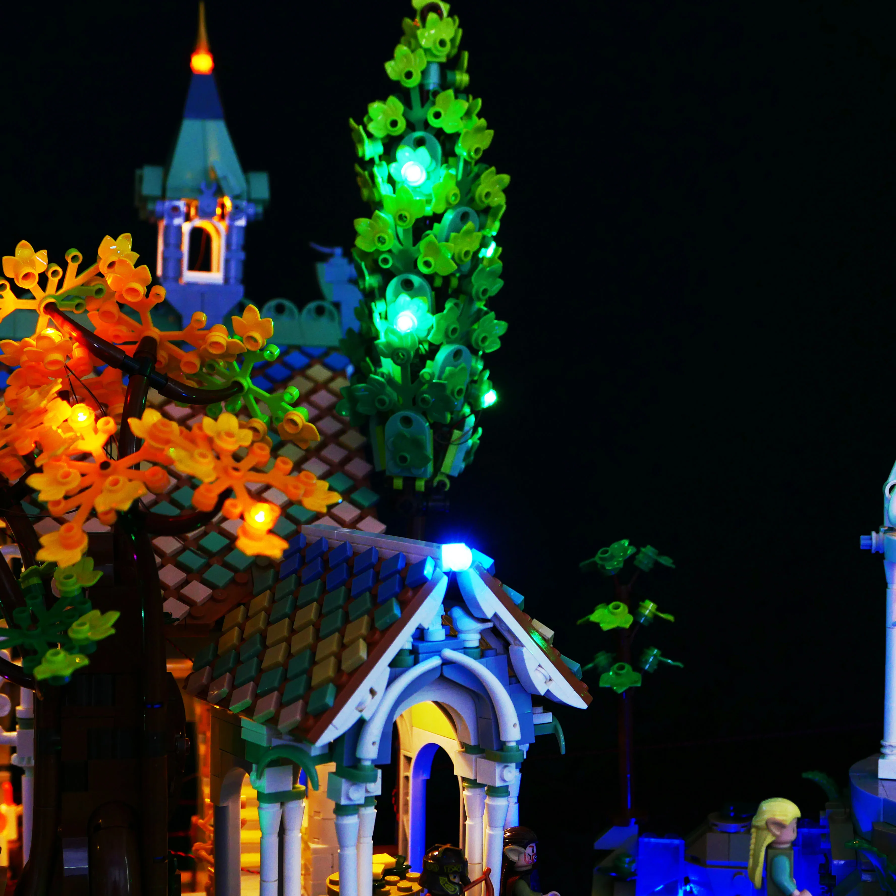 Освещение строительных блоков LP подходит для Lord of the Rings 10316. Замок Rivendell. Игрушка