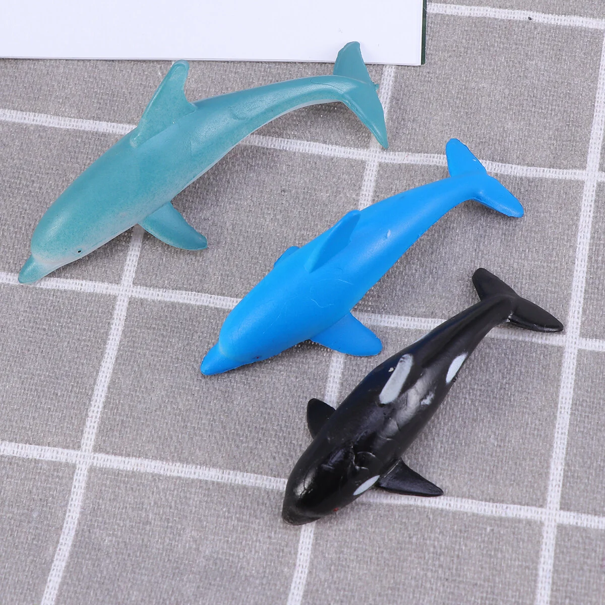 

24pcs Animals Figures Realistic Ocean Sharks Turtle Model Creature for Home Shop Birthday Party