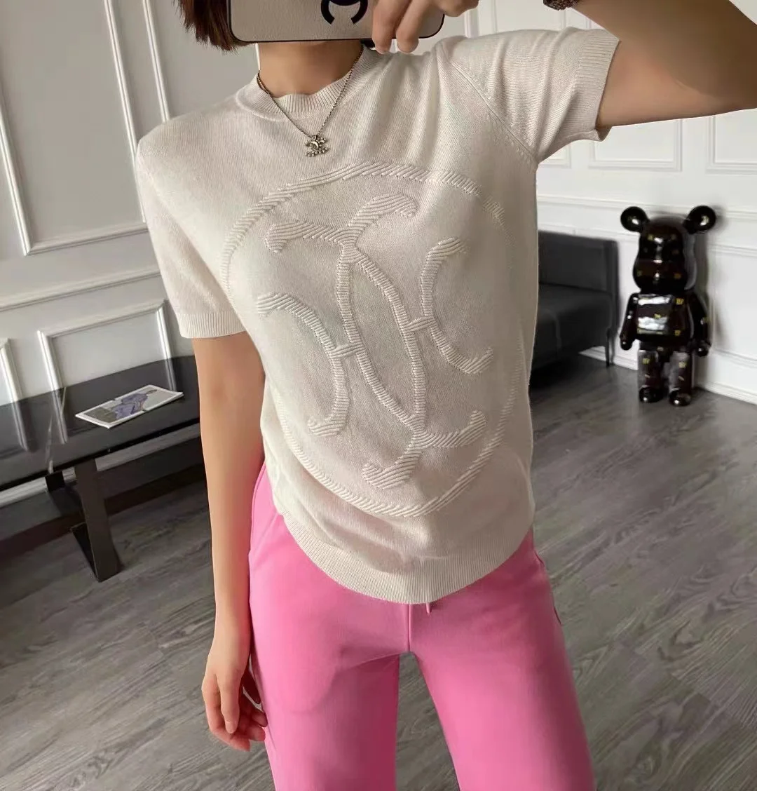 

2022 осень Роскошная коллекция шерстяной кашемир с коротким рукавом вязаный Элегантный Повседневный Топ