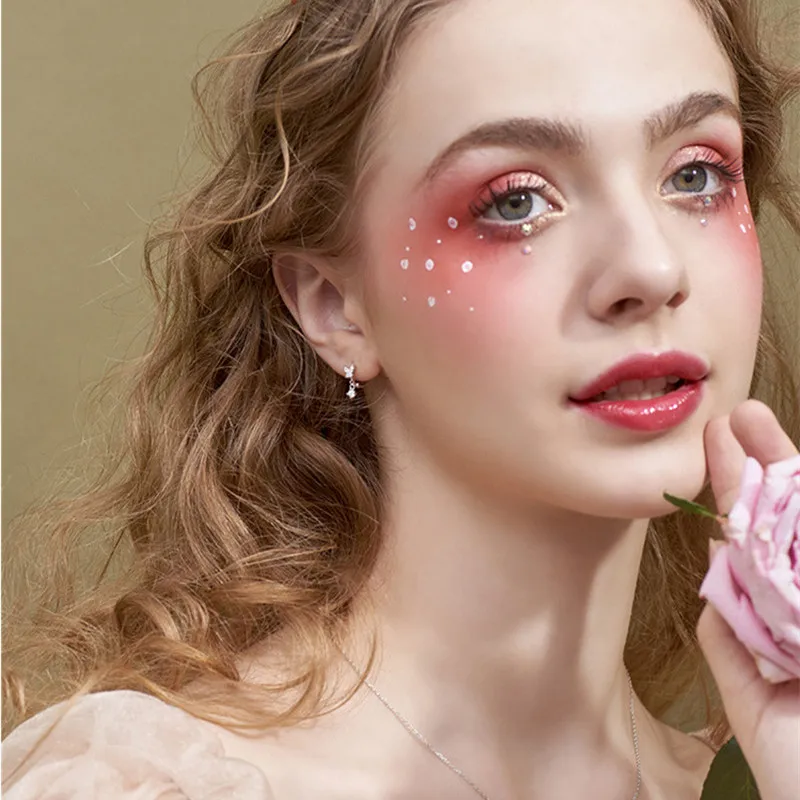 Фото QMCOCO серебряные серьги, дизайн, модные элегантные серьги с бабочкой и цирконием, аксессуары для вечеринок, креативные украшения для женщин, подарки №1