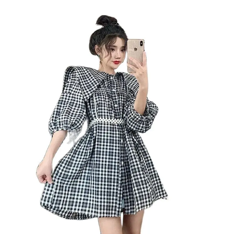 

Модные женские блузки 2022 Топ Женская летняя новая нишевая шикарная блузка с пышными рукавами талия ретро кукольный воротник клетчатая рубашка для женщин