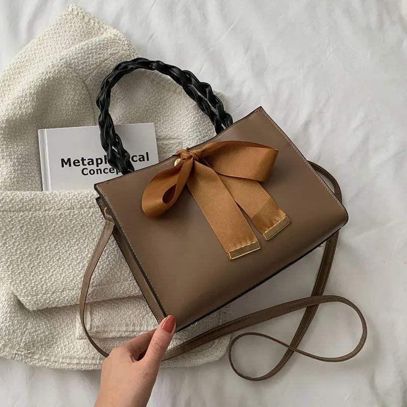 

Новые повседневные однотонные квадратные сумки для женщин, модная вместительная женская сумка через плечо из искусственной кожи с бантом, женская сумка через плечо