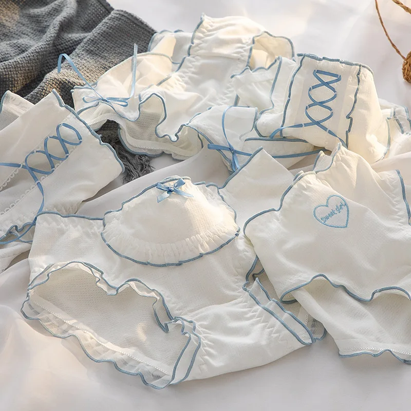 

Japanese Lolita underwear milk silk girl sweet bow girl cute and comfortable briefs female slim, loose, soft and fashionable
