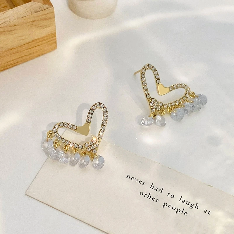 

1 Pair Fashion Ins Micro-set Zircon Tassel Love Earrings Light Luxury Niche Design Female Hollow Heart-shaped Earrings