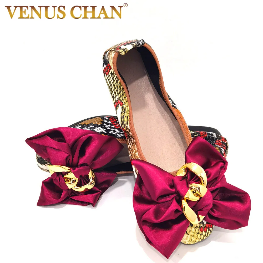 

Venus Chan 2022 Spring Large Flower Metal Chain Snakeskin Soft Sole Women's Flat Shoes Casual Comfortable Ladies Ballet Loafers