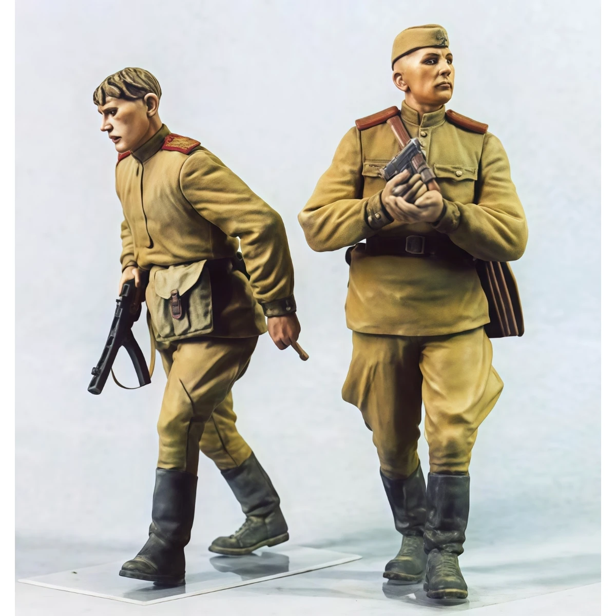 Фото Модель солдата из смолы 1/35 GK - Военная тематика - Летняя советская пехота - Несобранный и неокрашенный набор для самостоятельной сборки - 1528R №2