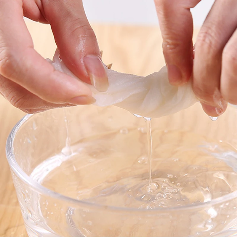 Салфетки одноразовые из нетканого материала 50 шт. | Дом и сад