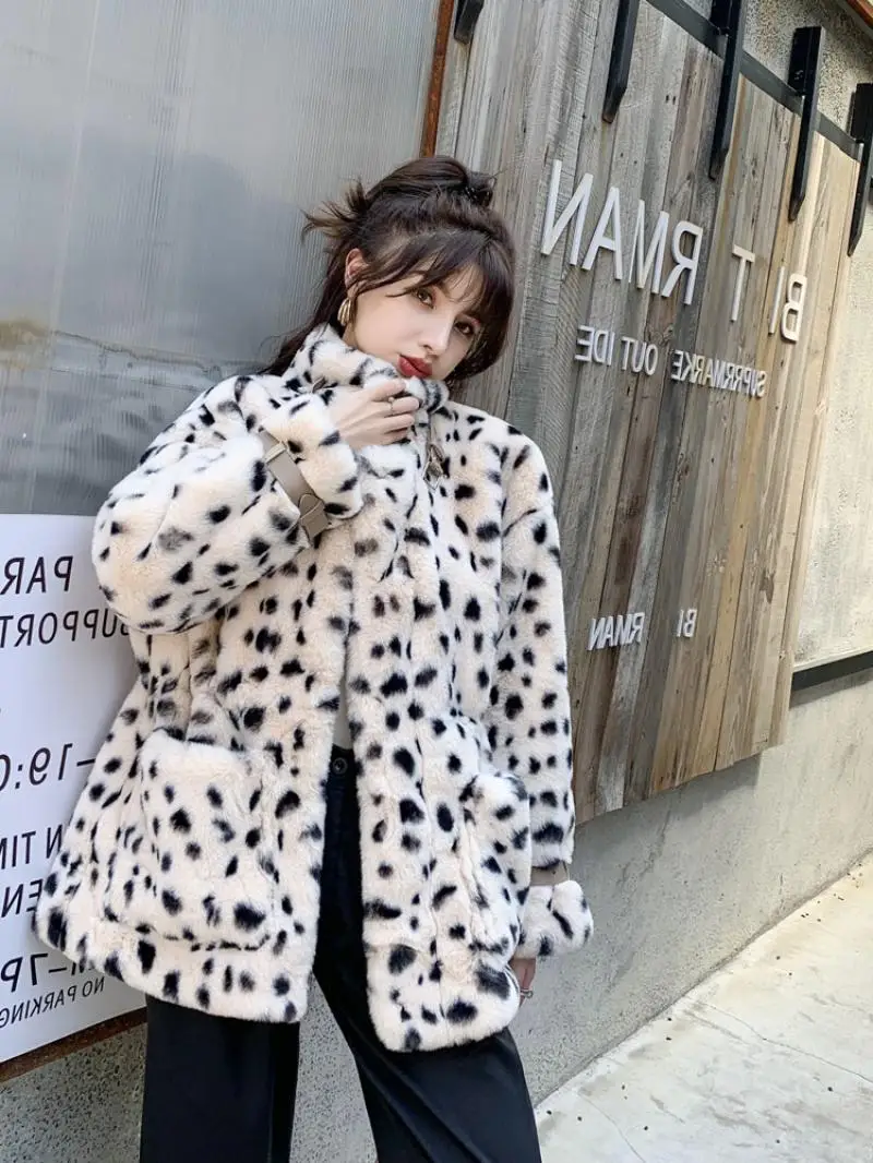 Fur Jacket Women Winter Young Models Furry Leopard Print Imitation Lamb Fur with Plush 2020 New Loose Fashion Slim Contracted