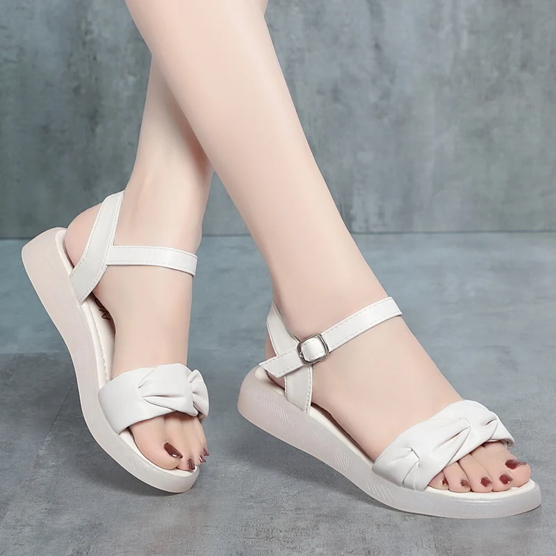 DIMANYU Beach Sandals Female 2023 Summer New Girl Flat Sandals Casual Female Sandals