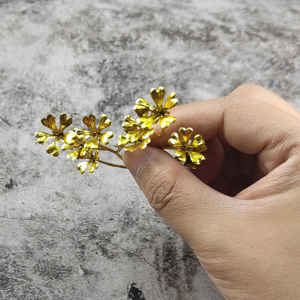 Искусственные золотые и серебряные цветы искусственная трава настенное