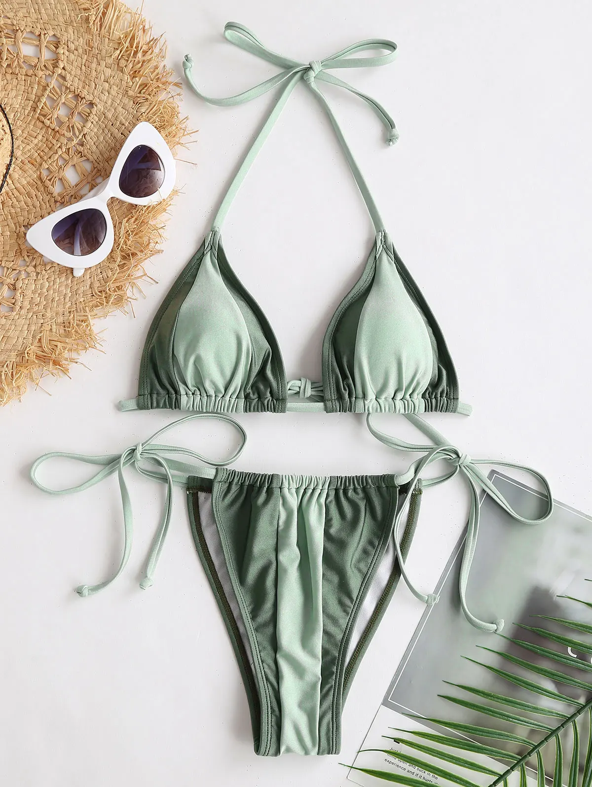 Женское бикини на завязках в бразильском стиле |