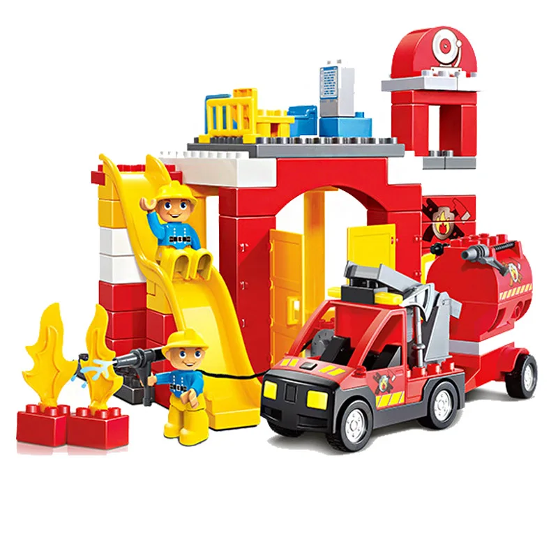 83409 Пожарная станция с фигуркой Рой