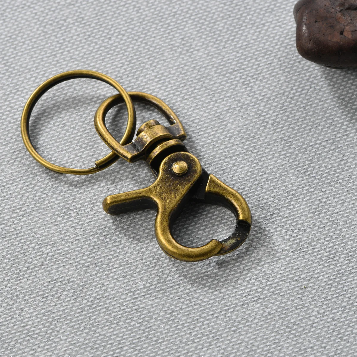Antique bronze luggage buckle bag hardware accessories chain keychain