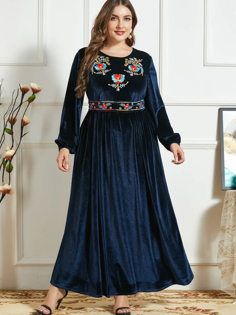 

Embroidery Muslim Dress Women Big Swing Long Robe Velvet Turkey Ramadan Lace-up Islamic Clothing Caftan Marocain Hijab Abaya 3XL