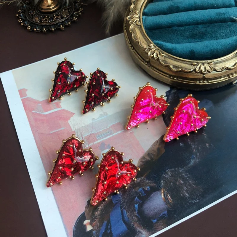 

Vintage Cute Heart shaped Strawberry Colorful Silver Needle Earnail Earclip Electroplated Real Gold Bean Resin Earnail Jewelry