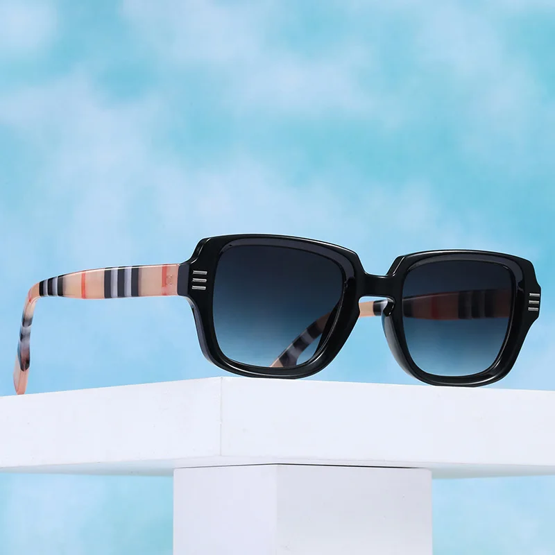 

Солнцезащитные очки в полоску UV400 для мужчин и женщин, винтажные аксессуары от солнца в маленькой оправе, 2022