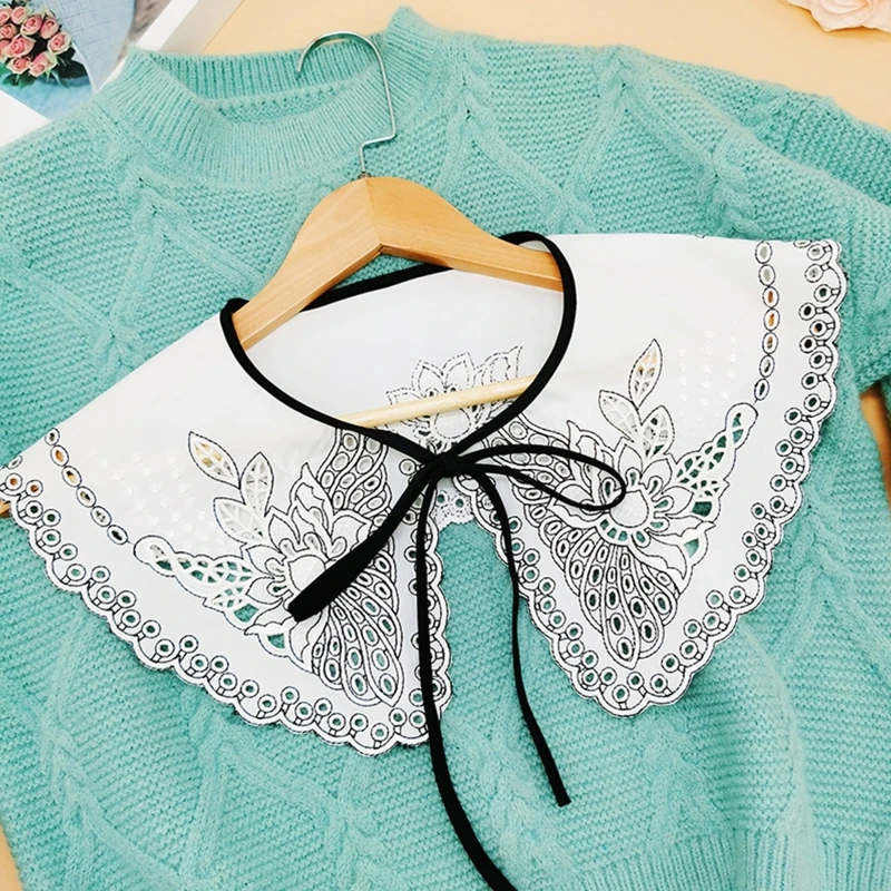 

Women Hollow Out Shawl Emboridery Floral Detachable Collar Dickey Female Half Shirt Lace-Up Bowknot Scarf Capelet DXAA