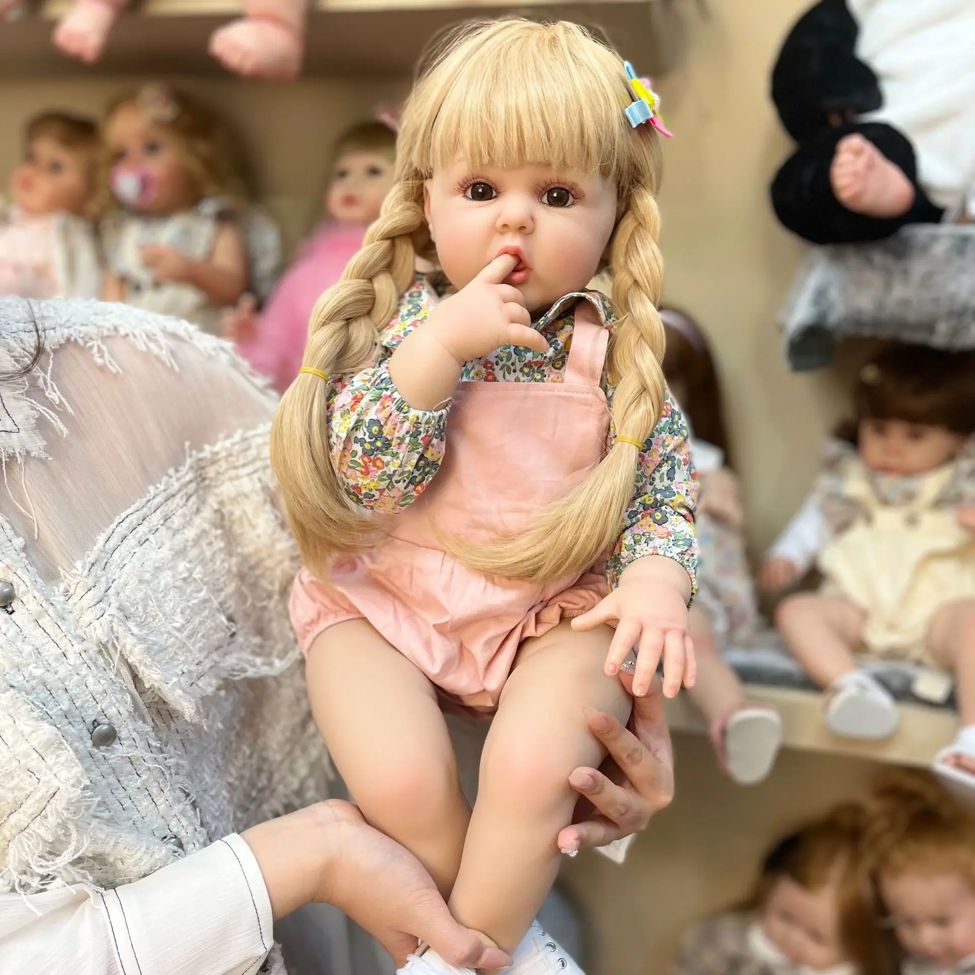 

NPK 24inch 60cm Gold Hair Girl Gift Finger In Mouth Cloth Body Long Hair Lifelike Simulation Rebirth Doll Reborn Cuddle Baby