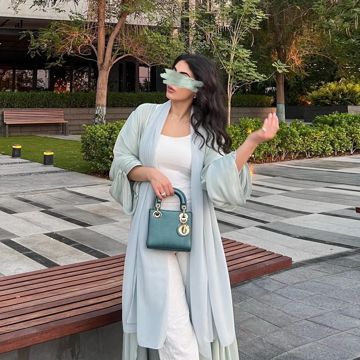 Блестящая атласная открытая Абая Дубай роскошное летнее мусульманское кимоно