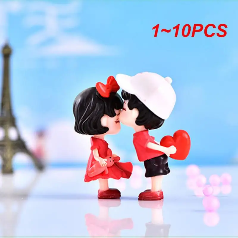 

1~10PCS Sports Couple Figurines Micro Landscape Home Desktop Decoration Accessories Cute Fairy Dollhouse Ornaments